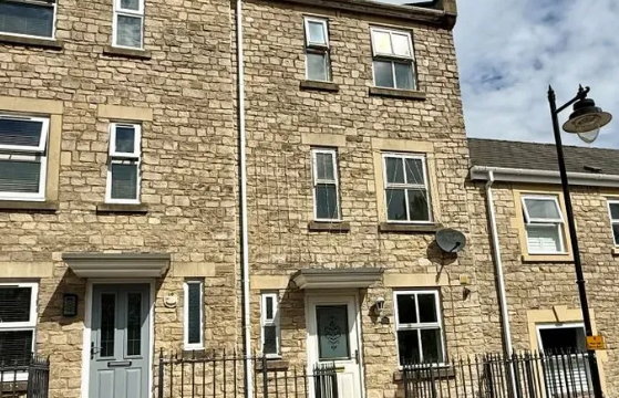 Town House for Updating in Frome photo
